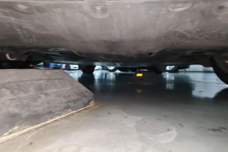 Used Tesla Model Y 2022 Revised Version Rear-Wheel Drive Chassis Rear