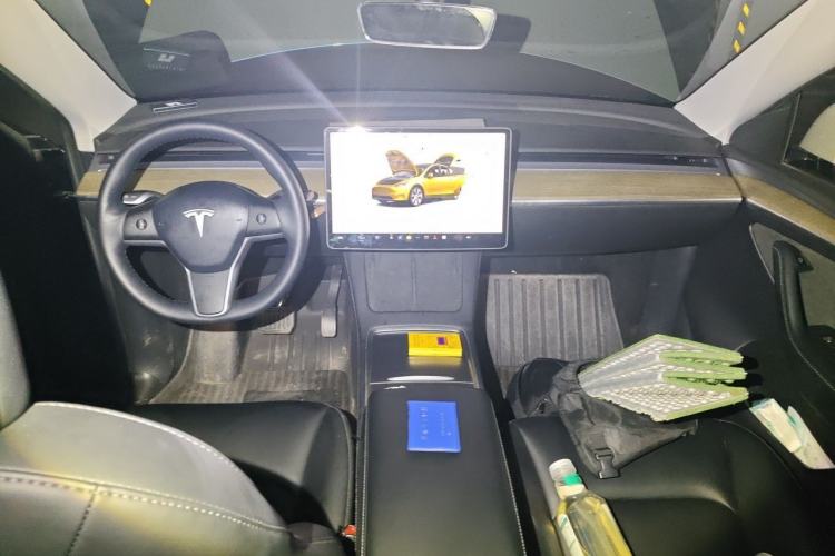 Used Tesla Model Y 2022 Revised Version Rear-Wheel Drive Center Console