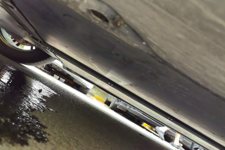 Used Tesla Model Y 2022 Rear-Wheel-Drive Version Chassis Front Left
