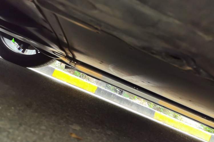 Used Tesla Model Y 2022 Rear-Wheel-Drive Version Chassis Rear Right
