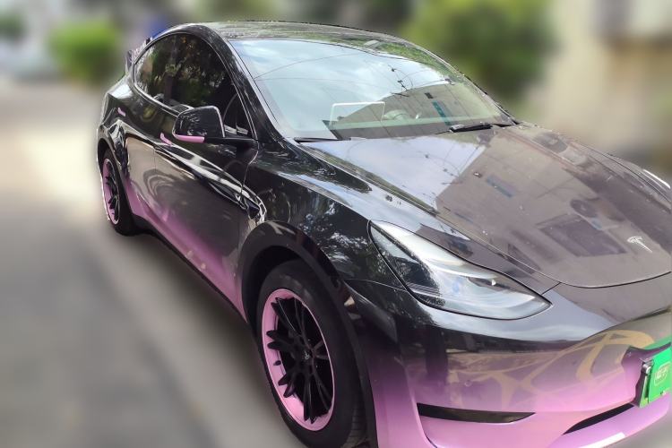 Used Tesla Model Y 2022 Rear-Wheel-Drive Version Front Right 45 Deg
