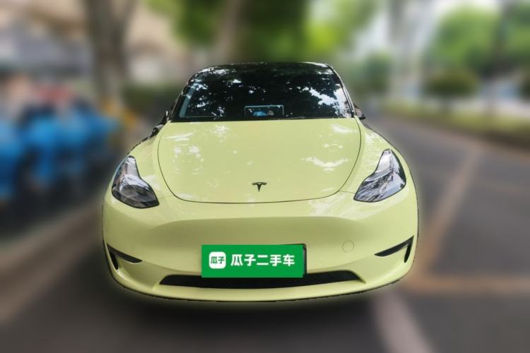Used Tesla Model Y 2022 Long-Range All-Wheel-Drive Version Front