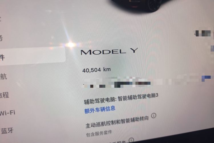 Used Tesla Model Y 2022 Revised Version Rear-Wheel Drive Odometer Close Up
