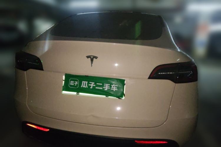 Used Tesla Model Y 2022 Long-Range All-Wheel-Drive Version Rear