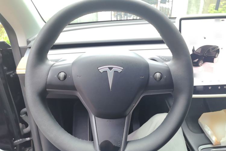 Used Tesla Model Y 2022 Rear-Wheel-Drive Version Steering Wheel