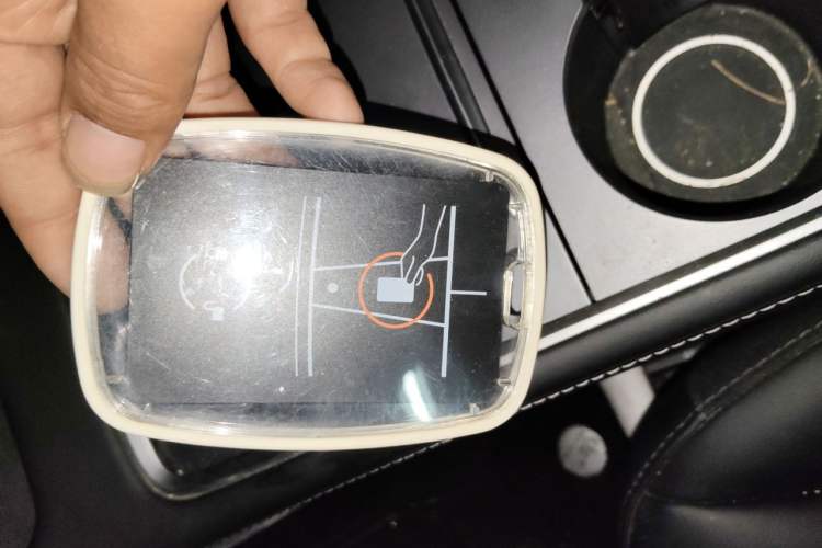 Used Tesla Model Y 2022 Revised Version Rear-Wheel Drive Vehicle Key
