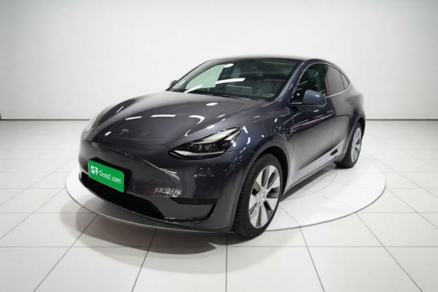 Tesla Model Y 2022 Revised Version Rear-Wheel Drive مستعملة