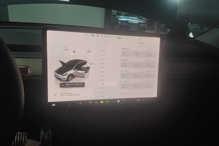 Used Tesla Model Y 2022 Revised Version Rear-Wheel Drive Audio And AC Panel