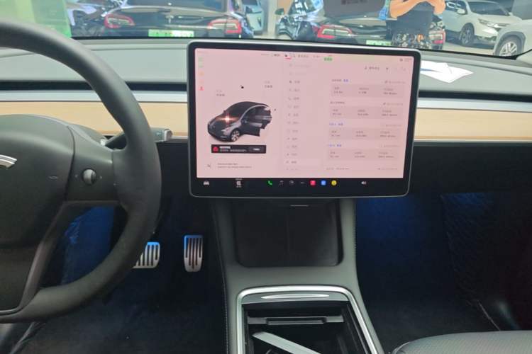 Used Tesla Model Y 2022 Rear-Wheel-Drive Version Audio And AC Panel