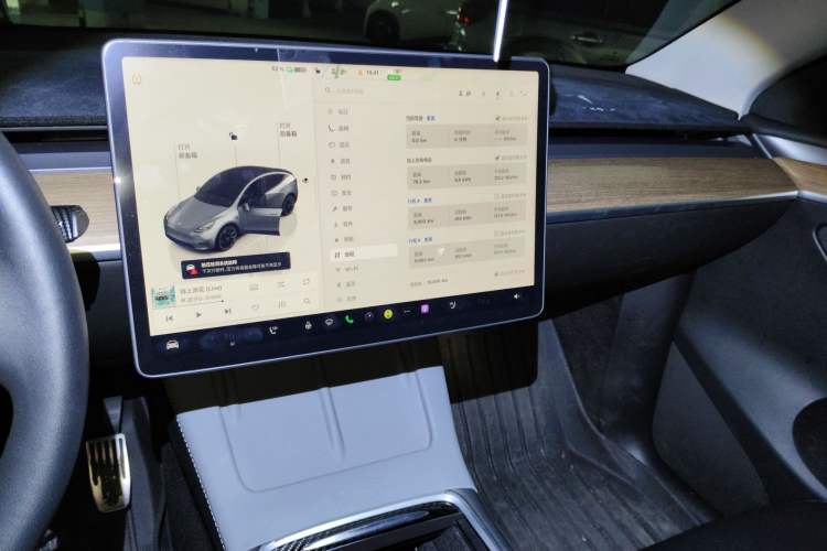 Used Tesla Model Y 2022 Rear-Wheel-Drive Version Audio And AC Panel