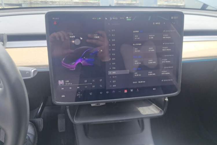 Used Tesla Model Y 2022 Revised Version Rear-Wheel Drive Audio And AC Panel
