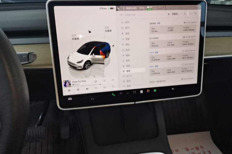Used Tesla Model Y 2022 Revised Version Rear-Wheel Drive Audio And AC Panel