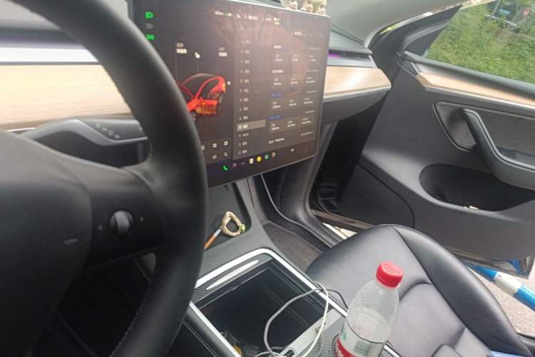 Used Tesla Model Y 2022 Rear-Wheel-Drive Version Audio And AC Panel
