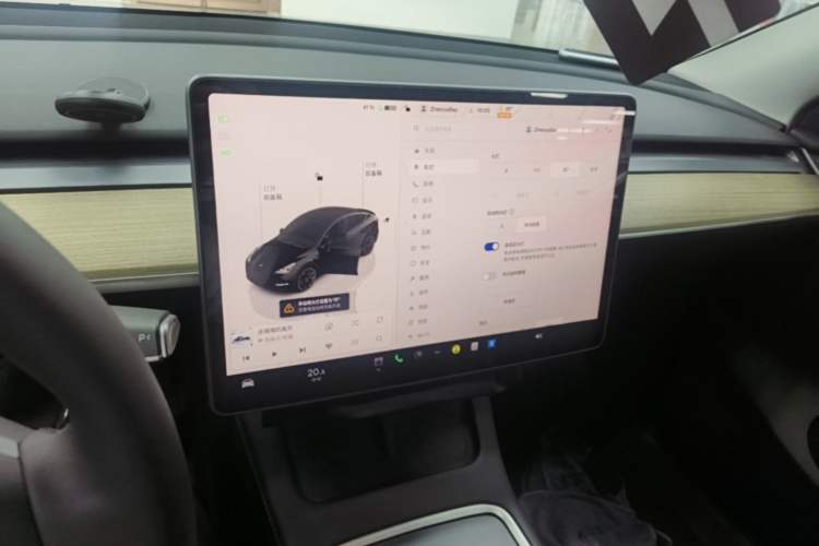 Used Tesla Model Y 2022 Long-Range All-Wheel-Drive Version Audio And AC Panel