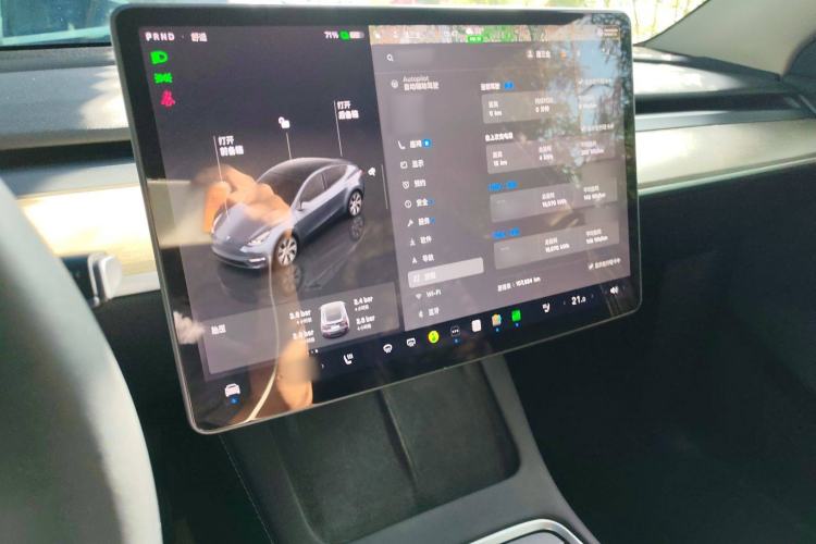 Used Tesla Model Y 2022 Revised Version Rear-Wheel Drive Audio And AC Panel