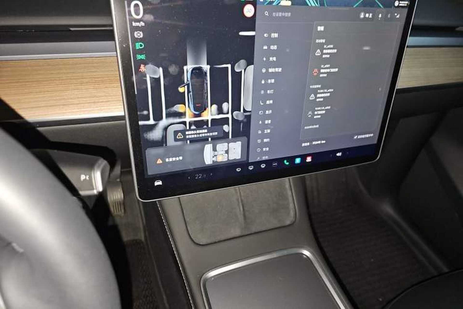 Used Tesla Model Y 2022 Revised Version Rear-Wheel Drive Audio And AC Panel