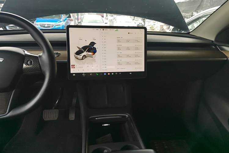 Used Tesla Model Y 2022 Rear-Wheel-Drive Version Audio And AC Panel