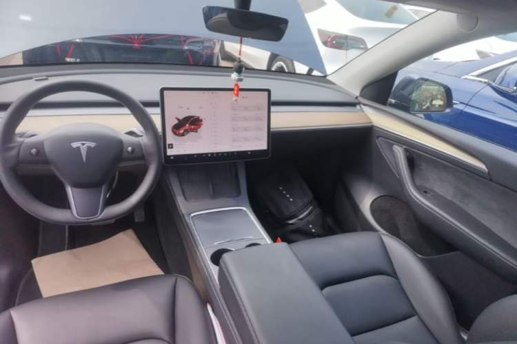 Used Tesla Model Y 2022 Revised Version Rear-Wheel Drive Audio And AC Panel