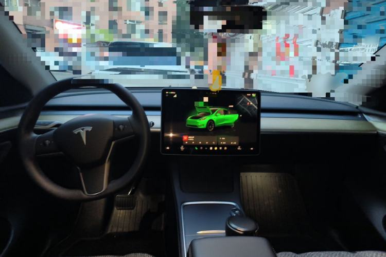 Used Tesla Model Y 2022 Revised Version Long-Range All-Wheel Drive Center Console