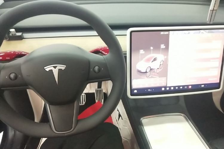 Used Tesla Model Y 2022 Revised Version Rear-Wheel Drive Center Console