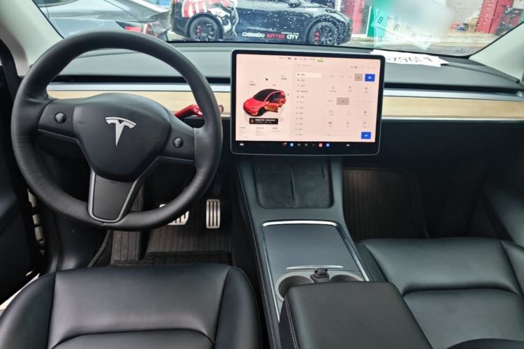 Used Tesla Model Y 2022 Performance High-Performance All-Wheel-Drive Version Center Console
