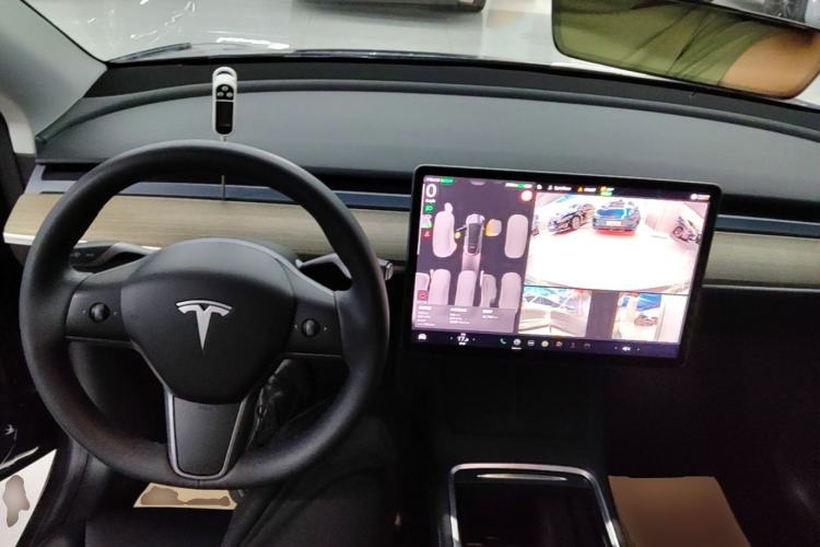 Used Tesla Model Y 2022 Revised Version Rear-Wheel Drive Center Console