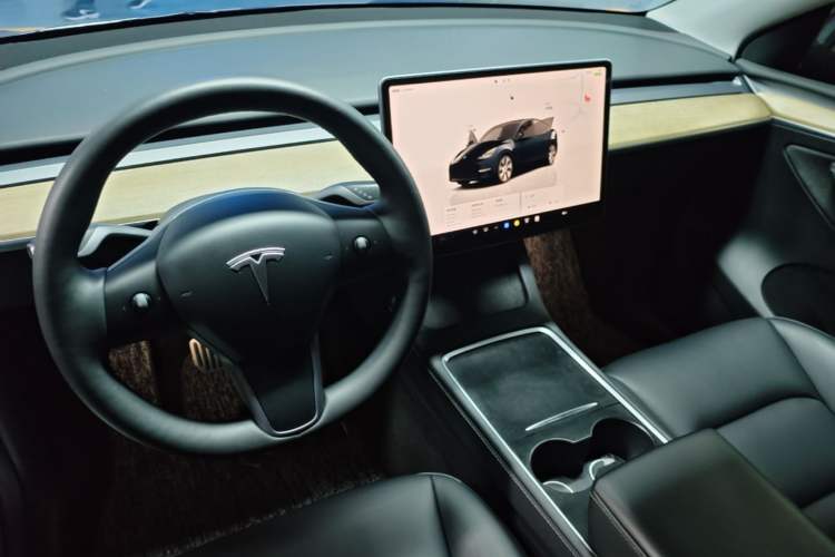 Used Tesla Model Y 2022 Revised Version Rear-Wheel Drive Center Console
