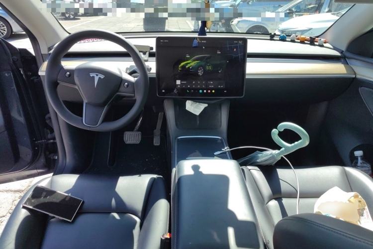 Used Tesla Model Y 2022 Revised Version Rear-Wheel Drive Center Console
