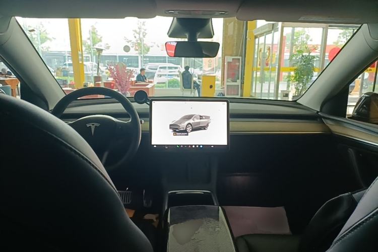Used Tesla Model Y 2022 Revised Version Rear-Wheel Drive Center Console