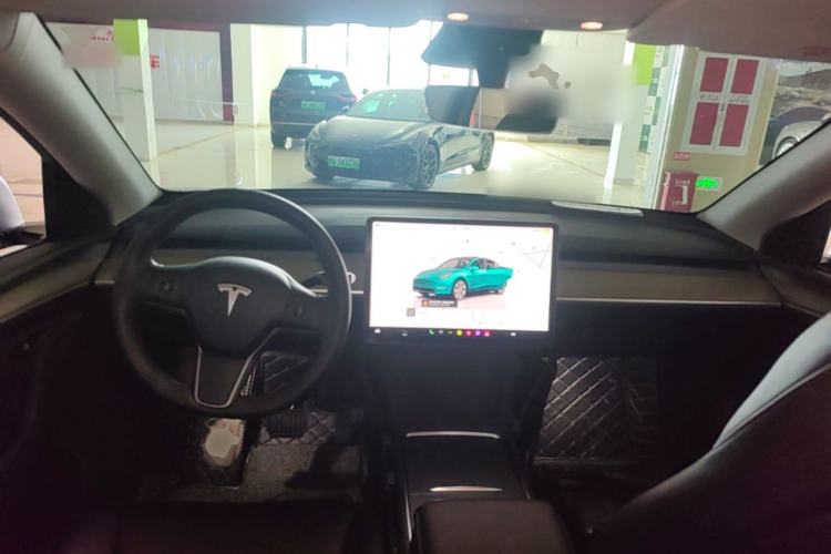 Used Tesla Model Y 2022 Rear-Wheel-Drive Version Center Console