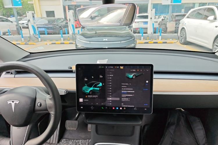 Used Tesla Model Y 2022 Revised Version Rear-Wheel Drive Center Console