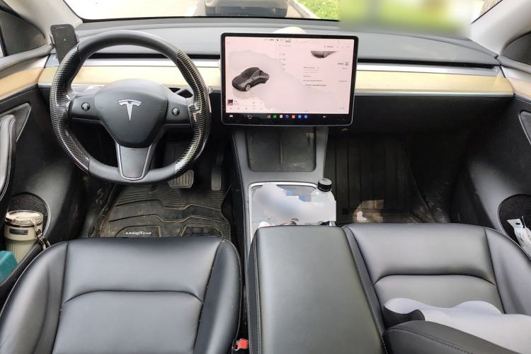 Used Tesla Model Y 2022 Revised Version Long-Range All-Wheel Drive Center Console