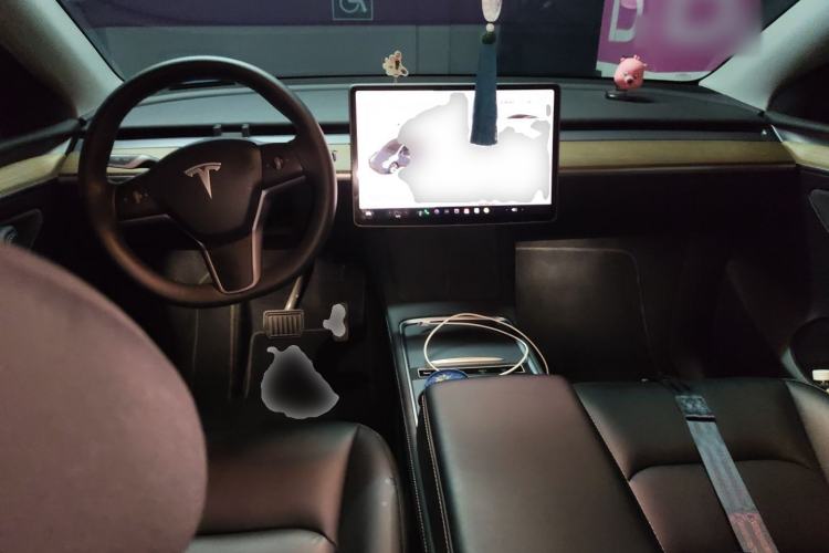 Used Tesla Model Y 2022 Rear-Wheel-Drive Version Center Console