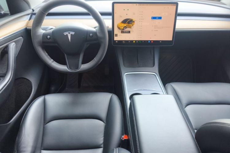Used Tesla Model Y 2022 Rear-Wheel-Drive Version Center Console