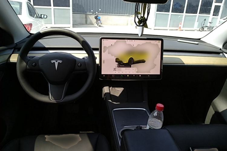 Used Tesla Model Y 2022 Revised Version Rear-Wheel Drive Center Console