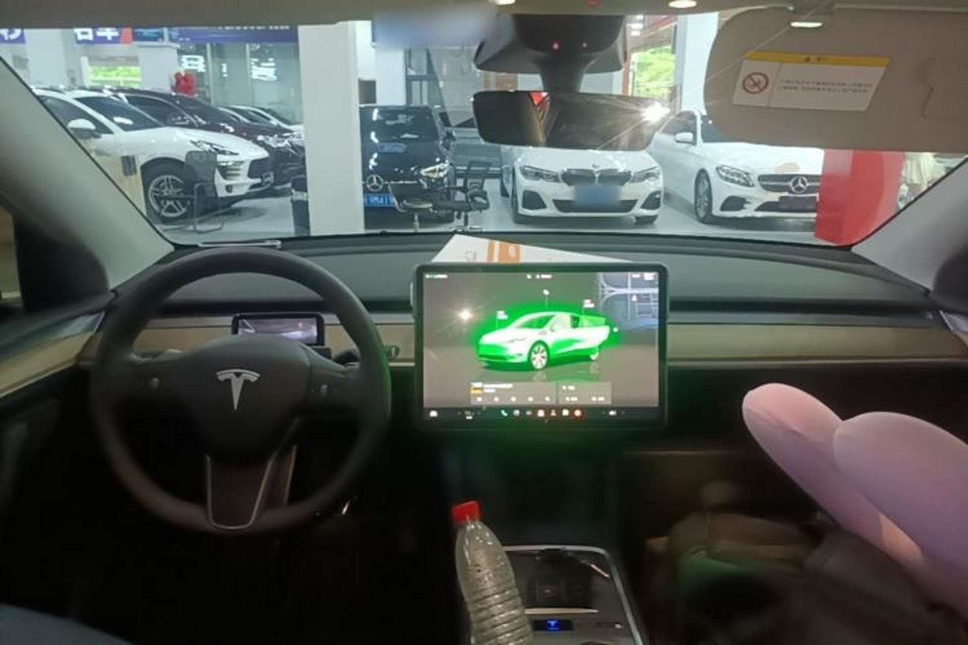 Used Tesla Model Y 2022 Rear-Wheel-Drive Version Center Console