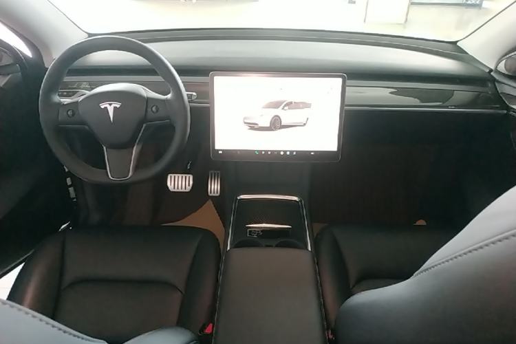 Used Tesla Model Y 2022 Performance High-Performance All-Wheel-Drive Version Center Console