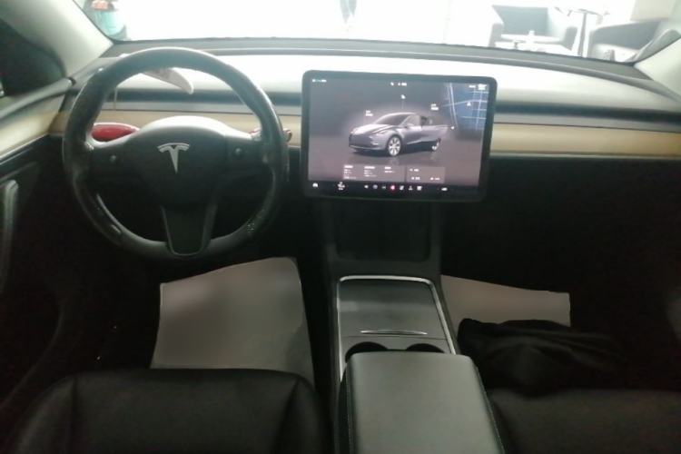 Used Tesla Model Y 2022 Revised Version Rear-Wheel Drive Center Console