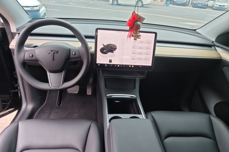 Used Tesla Model Y 2022 Revised Version Rear-Wheel Drive Center Console