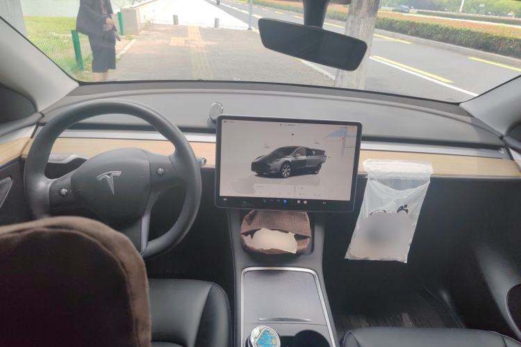 Used Tesla Model Y 2022 Revised Version Rear-Wheel Drive Center Console