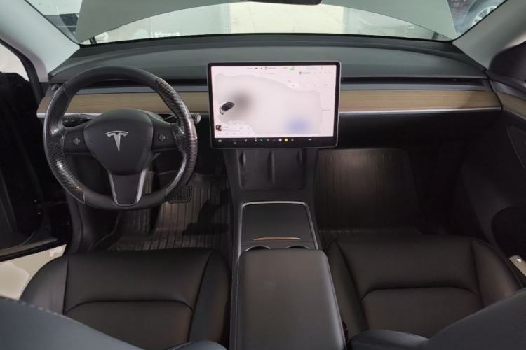 Used Tesla Model Y 2022 Rear-Wheel-Drive Version Center Console