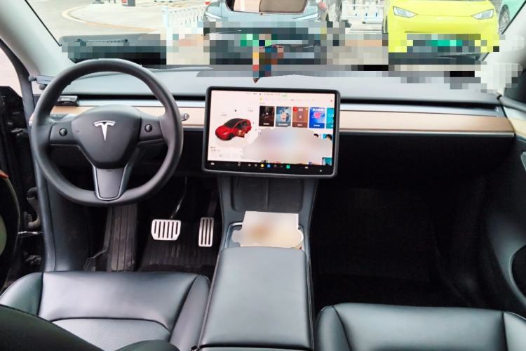 Used Tesla Model Y 2022 Performance High-Performance All-Wheel-Drive Version Center Console