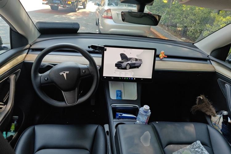 Used Tesla Model Y 2022 Revised Version Rear-Wheel Drive Center Console