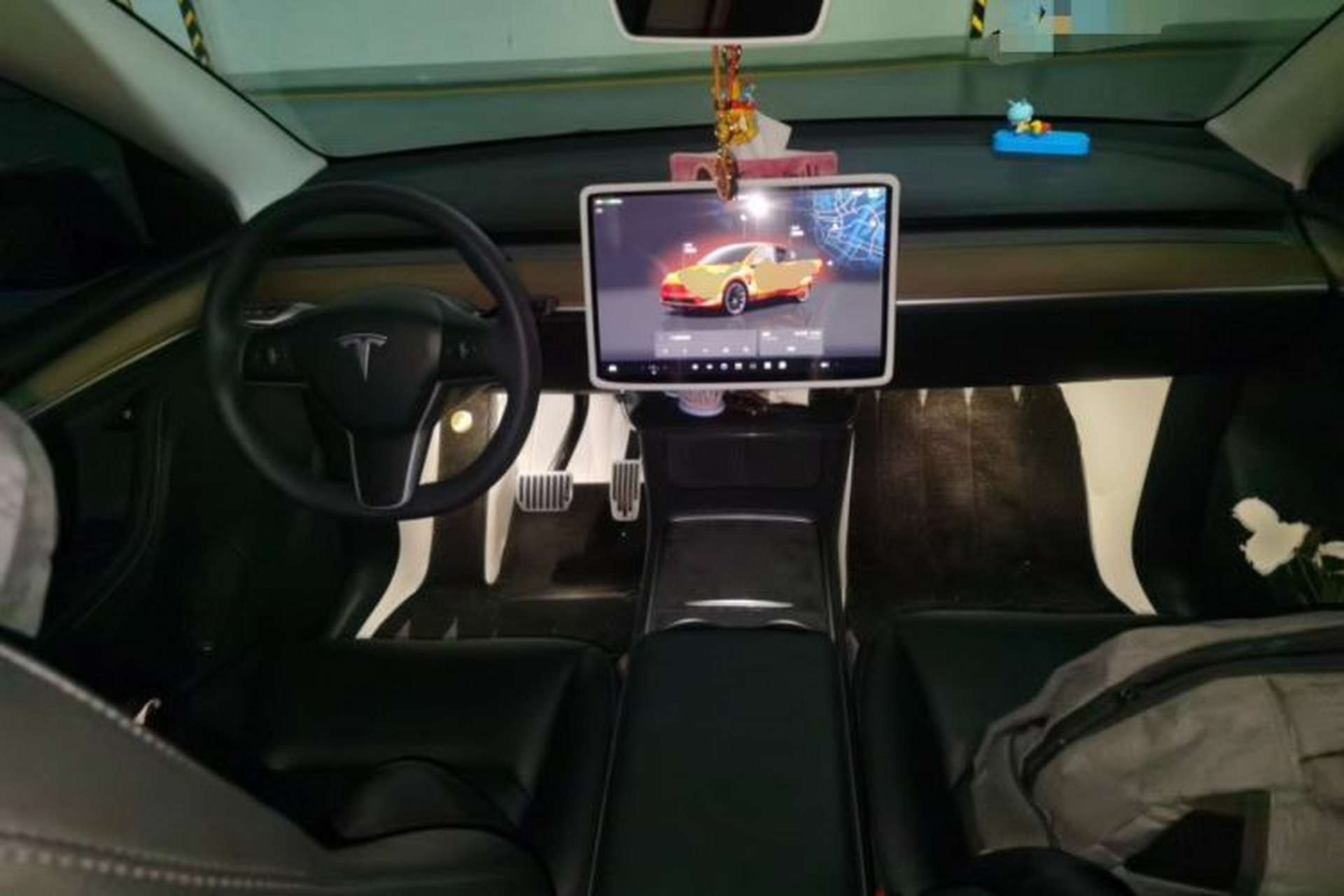 Used Tesla Model Y 2022 Revised Version Rear-Wheel Drive Center Console