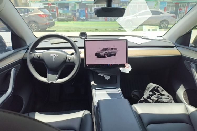 Used Tesla Model Y 2022 Revised Version Rear-Wheel Drive Center Console
