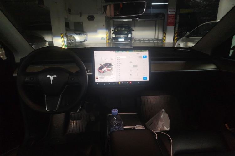 Used Tesla Model Y 2022 Revised Version Rear-Wheel Drive Center Console
