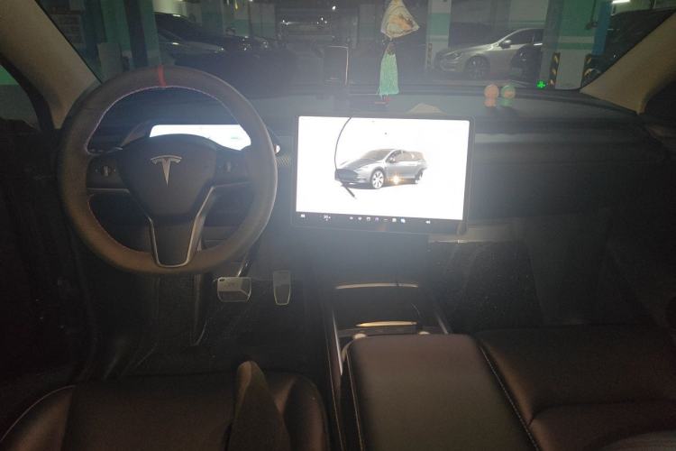 Used Tesla Model Y 2022 Revised Version Rear-Wheel Drive Center Console