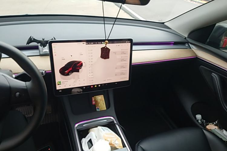 Used Tesla Model Y 2022 Rear-Wheel-Drive Version Center Console