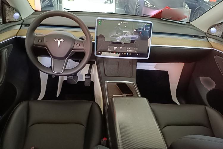 Used Tesla Model Y 2022 Revised Version Rear-Wheel Drive Center Console