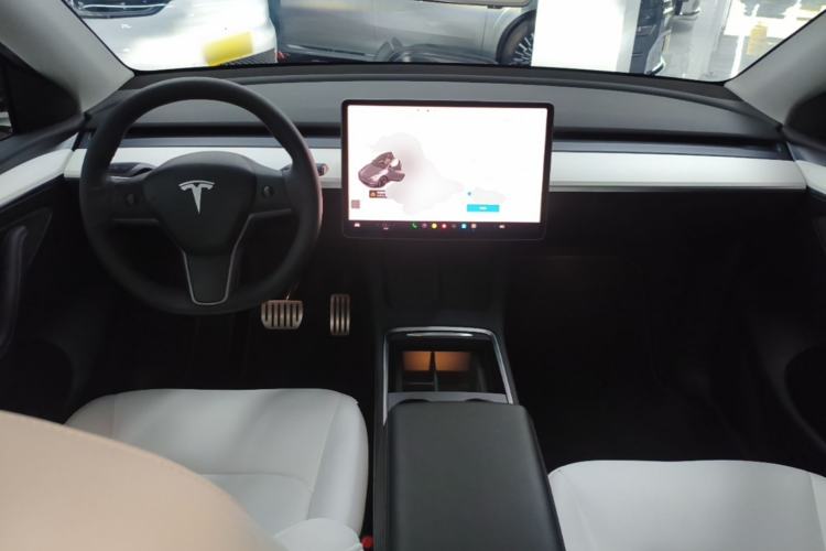 Used Tesla Model Y 2022 Performance High-Performance All-Wheel-Drive Version Center Console